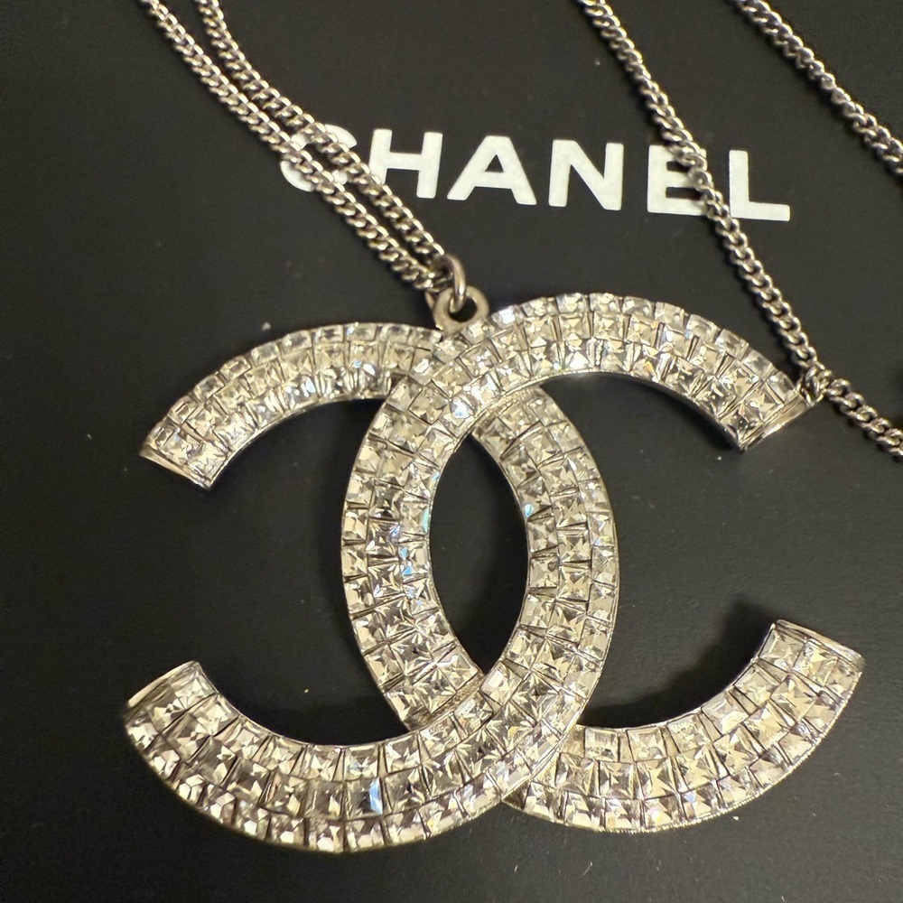 CHANEL Large Silver Crystal CC Logo Pendant Necklace - Picture 9 of 10